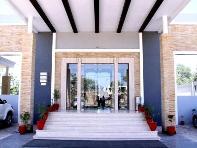 Continent Hotel Nawanshahr Nawāshahr Exteriér fotografie